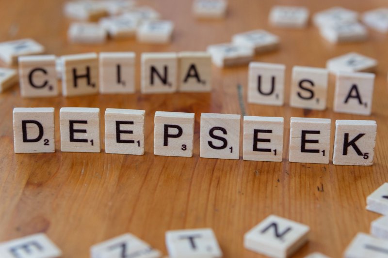 美国拟对华商品追加7.5%关税：总税率恰好顶到20%上限，21个行业被点名